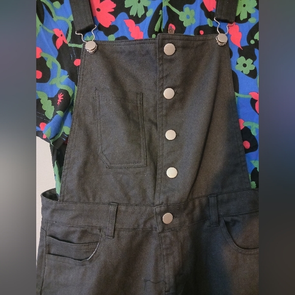 Styled! Black Stretch Denim Overalls & Latino Heritage Shirt, sz Medium & Small - Picture 6 of 16